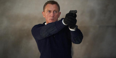 Ditunda, Film James Bond Rugi Rp 711 Miliar thumbnail